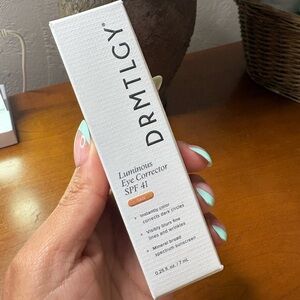 DRMTLGY Luminous Eye Corrector SPF 41 - Tan